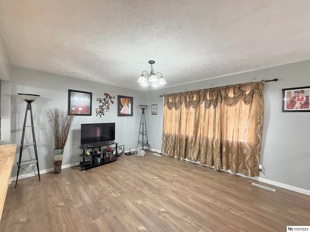 1731 N 76th Street, Lincoln, NE 68505