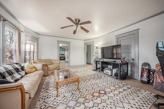 717 W SOUTH PARK AVENUE, Oshkosh, WI 54904