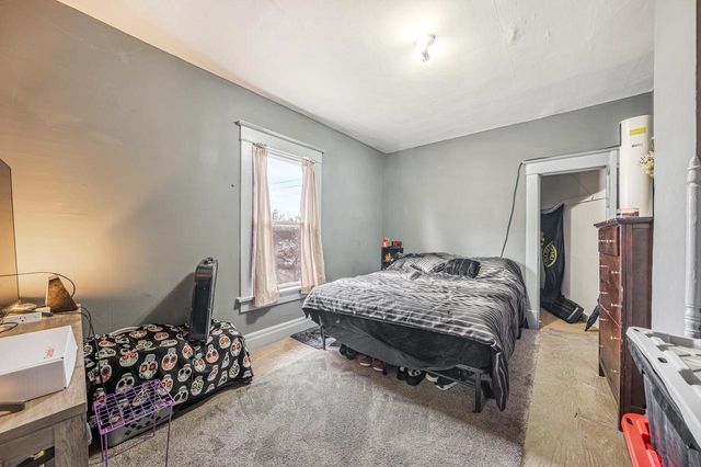 717 W SOUTH PARK AVENUE, Oshkosh, WI 54904