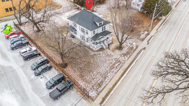 717 W SOUTH PARK AVENUE, Oshkosh, WI 54904