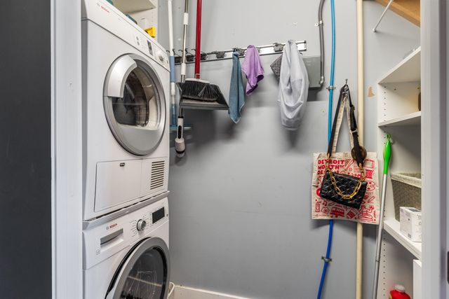 49 Monroe Center Street NW 5, Grand Rapids, MI 49503