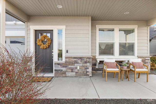 2413 W Foxglove Dr, Nampa, ID 83686