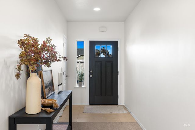 2413 W Foxglove Dr, Nampa, ID 83686