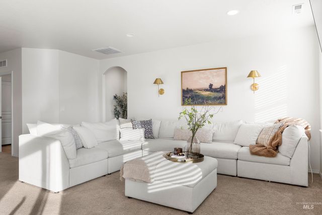 2413 W Foxglove Dr, Nampa, ID 83686