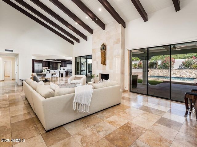 6332 E VISTA Drive, Paradise Valley, AZ 85253