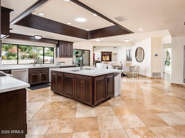 6332 E VISTA Drive, Paradise Valley, AZ 85253