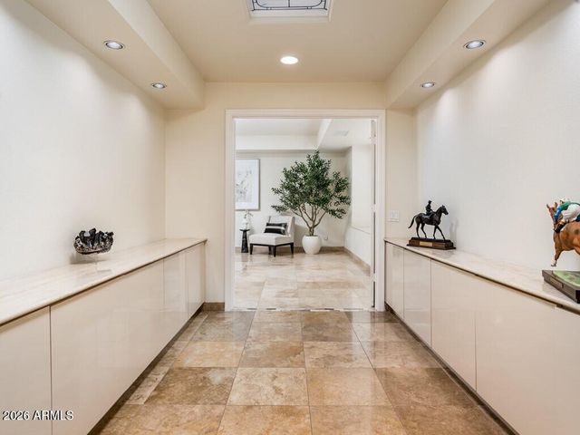 6332 E VISTA Drive, Paradise Valley, AZ 85253
