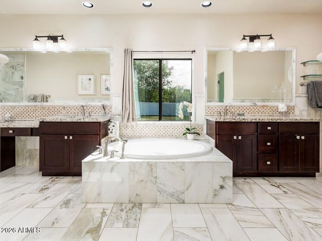 6332 E VISTA Drive, Paradise Valley, AZ 85253