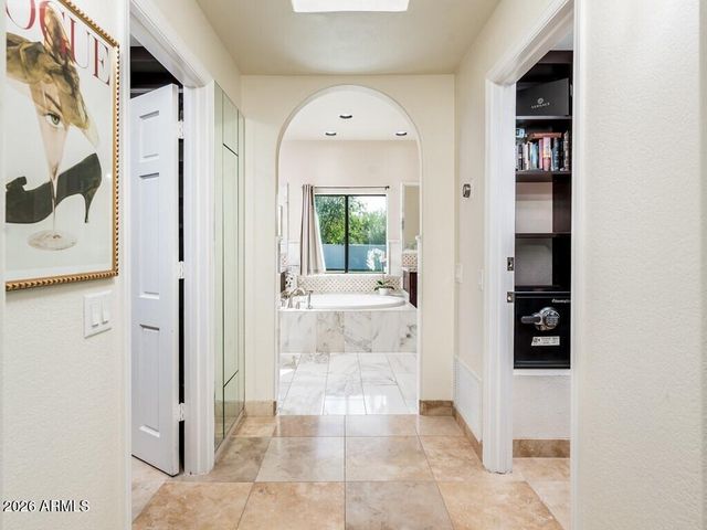 6332 E VISTA Drive, Paradise Valley, AZ 85253