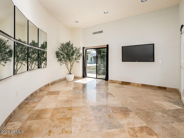 6332 E VISTA Drive, Paradise Valley, AZ 85253