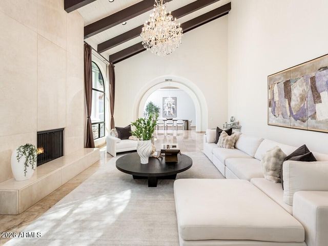 6332 E VISTA Drive, Paradise Valley, AZ 85253