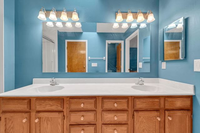 5609 Sandbrook Lane, Hilliard, OH 43026