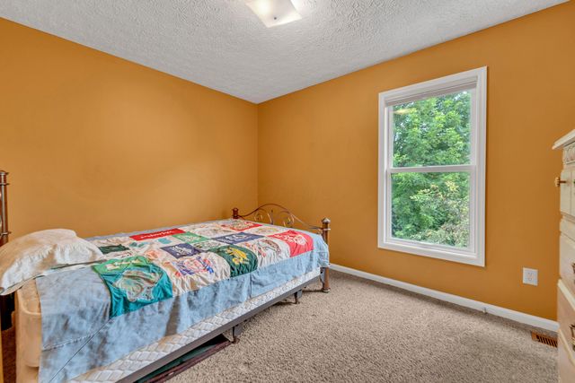 5609 Sandbrook Lane, Hilliard, OH 43026