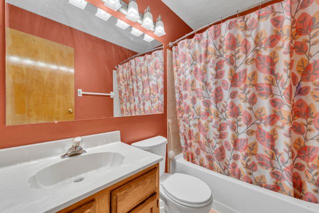 5609 Sandbrook Lane, Hilliard, OH 43026