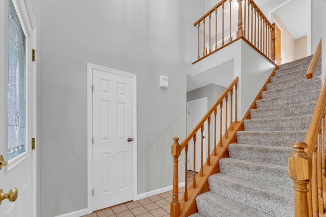 5609 Sandbrook Lane, Hilliard, OH 43026