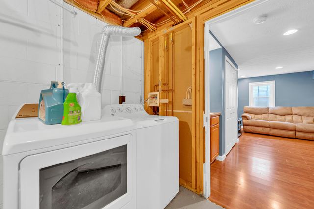 5609 Sandbrook Lane, Hilliard, OH 43026