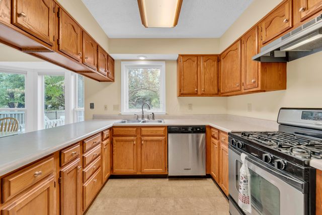 5609 Sandbrook Lane, Hilliard, OH 43026