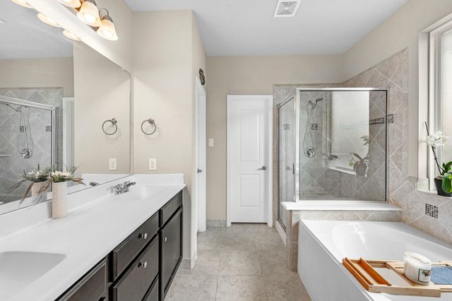 9706 Yellow Rose Drive, Texas City, TX 77591