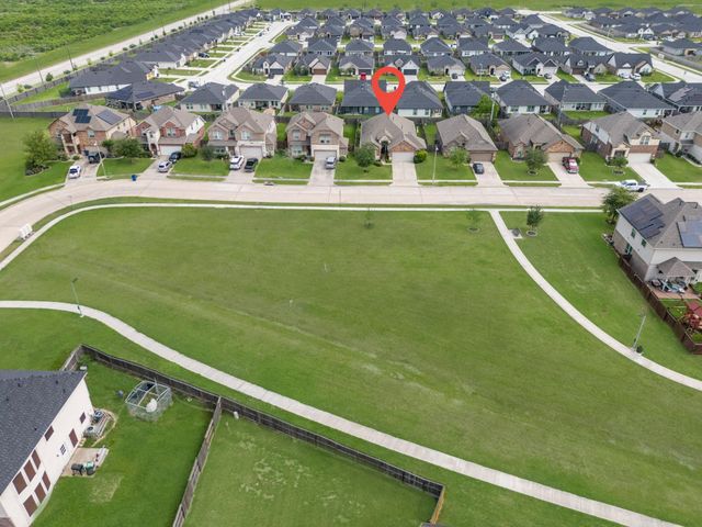 9706 Yellow Rose Drive, Texas City, TX 77591
