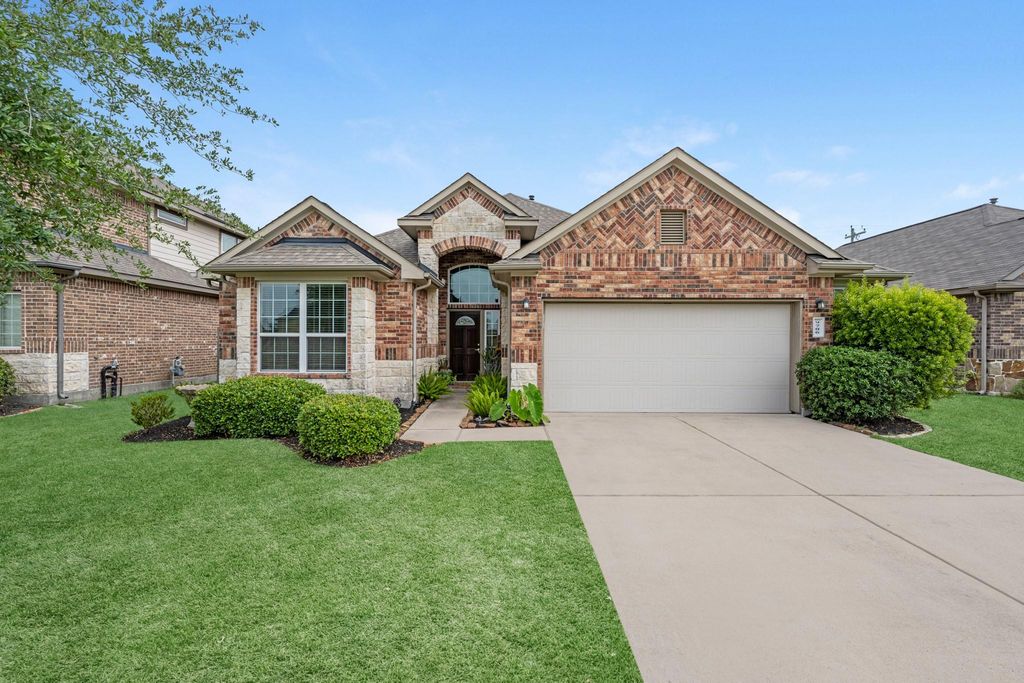 9706 Yellow Rose Drive, Texas City, TX 77591