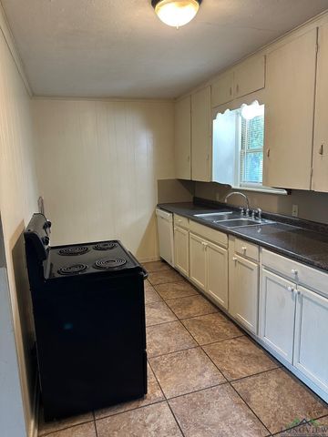 1204 Jenny St, Longview, TX 75604