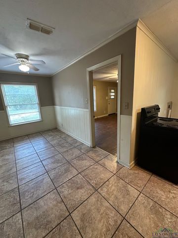 1204 Jenny St, Longview, TX 75604