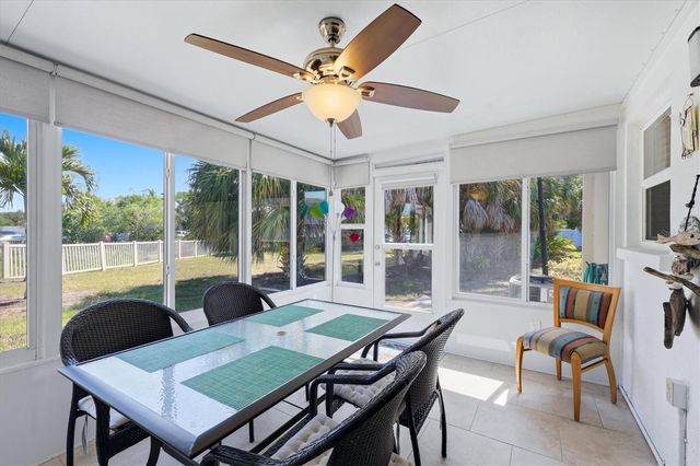 2809 SWIFTON DRIVE 4, Sarasota, FL 34231