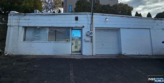 800 Broad Avenue, Ridgefield, NJ 07657