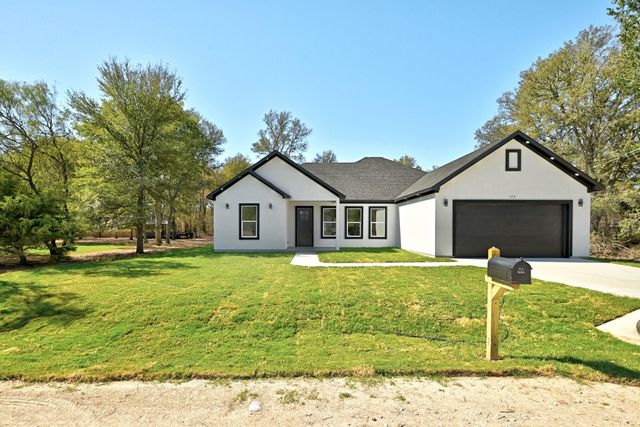 109 Kawainui LN, Bastrop, TX 78602