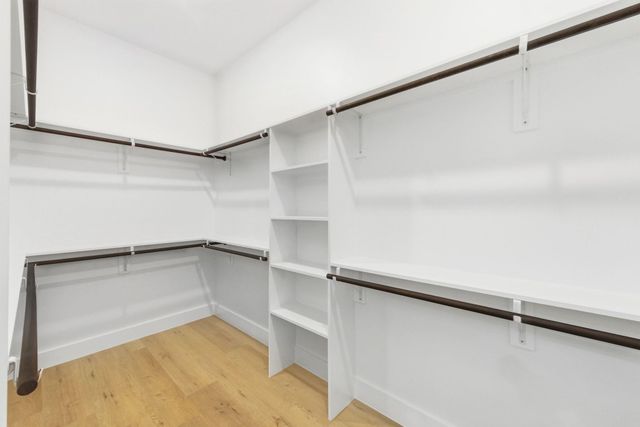 109 Kawainui LN, Bastrop, TX 78602