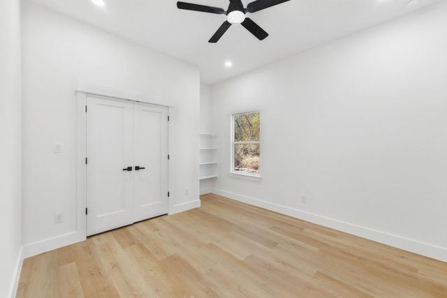 109 Kawainui LN, Bastrop, TX 78602