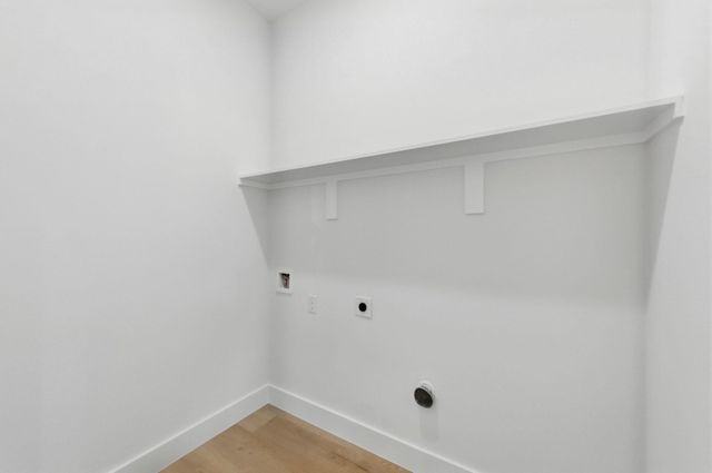 109 Kawainui LN, Bastrop, TX 78602