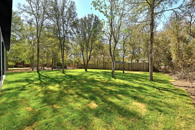 109 Kawainui LN, Bastrop, TX 78602