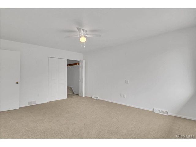 1329 S Chambers Cir B, Aurora, CO 80012