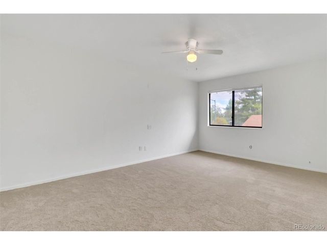 1329 S Chambers Cir B, Aurora, CO 80012