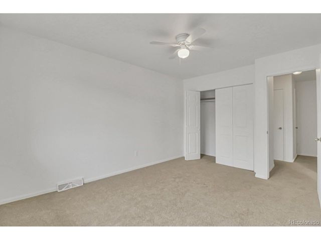 1329 S Chambers Cir B, Aurora, CO 80012