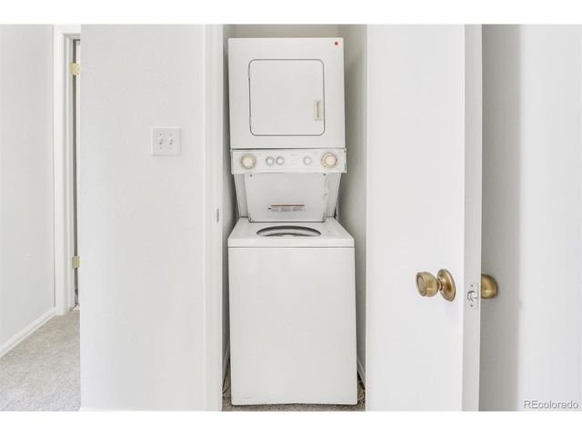 1329 S Chambers Cir B, Aurora, CO 80012