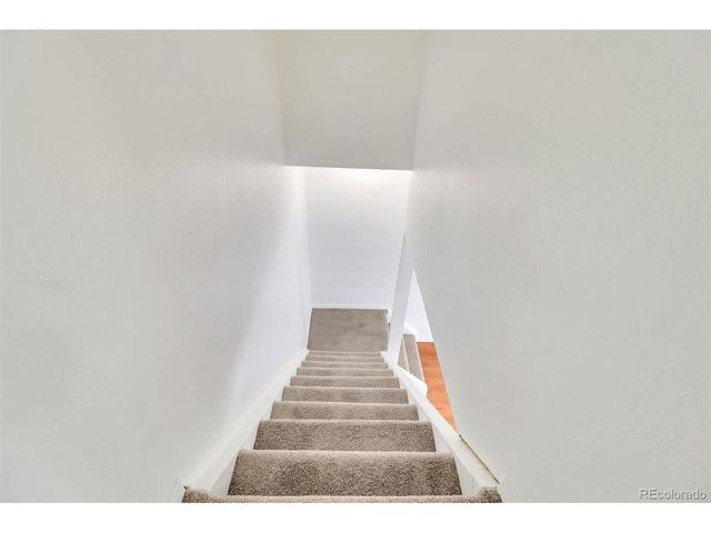 1329 S Chambers Cir B, Aurora, CO 80012