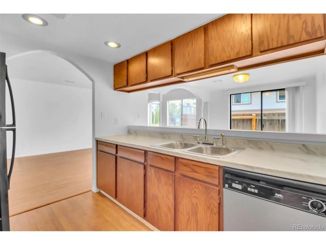 1329 S Chambers Cir B, Aurora, CO 80012