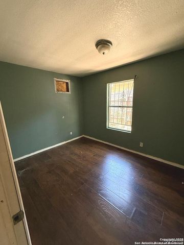 5411 Indian Desert, San Antonio, TX 78242