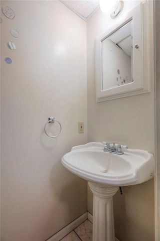 2218 Liberty Landing Road, Liberty, MO 64068