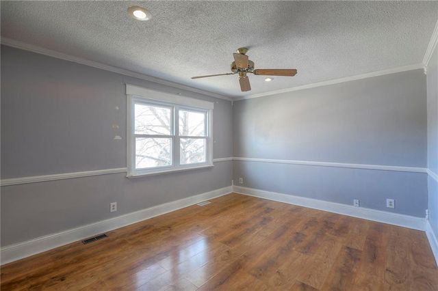 2218 Liberty Landing Road, Liberty, MO 64068