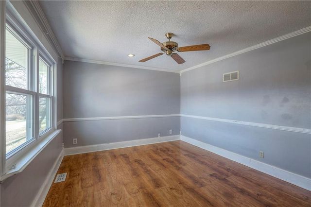 2218 Liberty Landing Road, Liberty, MO 64068