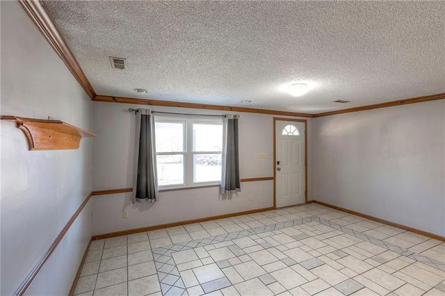 2218 Liberty Landing Road, Liberty, MO 64068