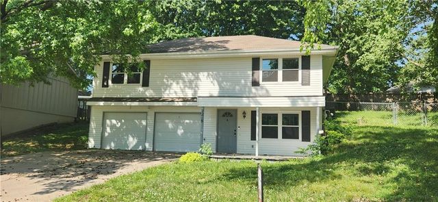 2218 Liberty Landing Road, Liberty, MO 64068