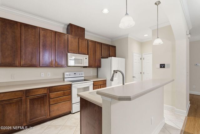6116 CLEARSKY Drive, Jacksonville, FL 32258