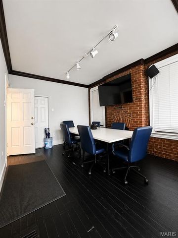 2630 S Jefferson Avenue, St Louis, MO 63118