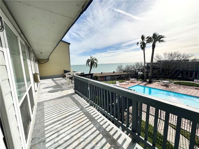 3402 Ocean Dr 41, Corpus Christi, TX 78411