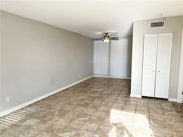 3402 Ocean Dr 41, Corpus Christi, TX 78411