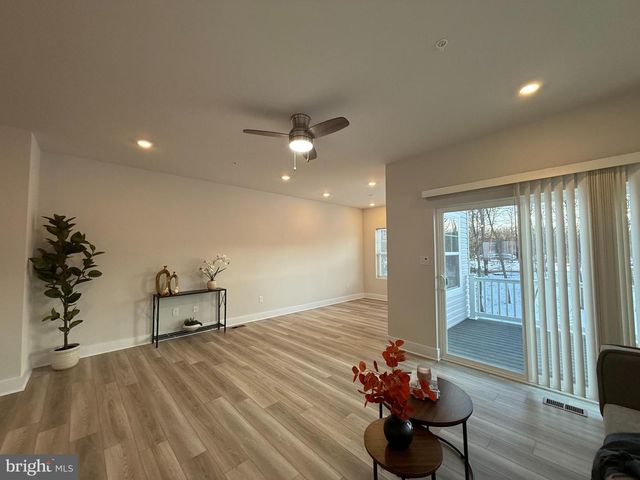 6828 WINTERHILL LN, Glen Burnie, MD 21060